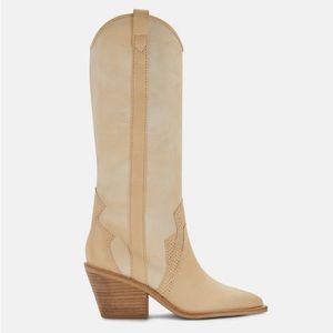♥️SALE♥️ Dolce Vita Navene Boot in Vanilla Nubuck - Size 9
